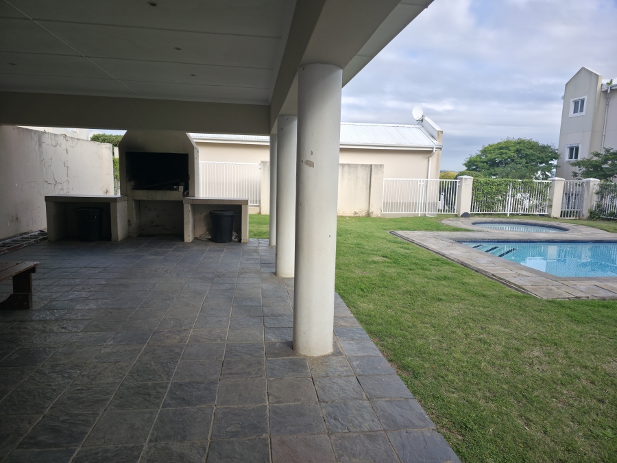 1 Bedroom Property for Sale in Beacon Bay North Eastern Cape